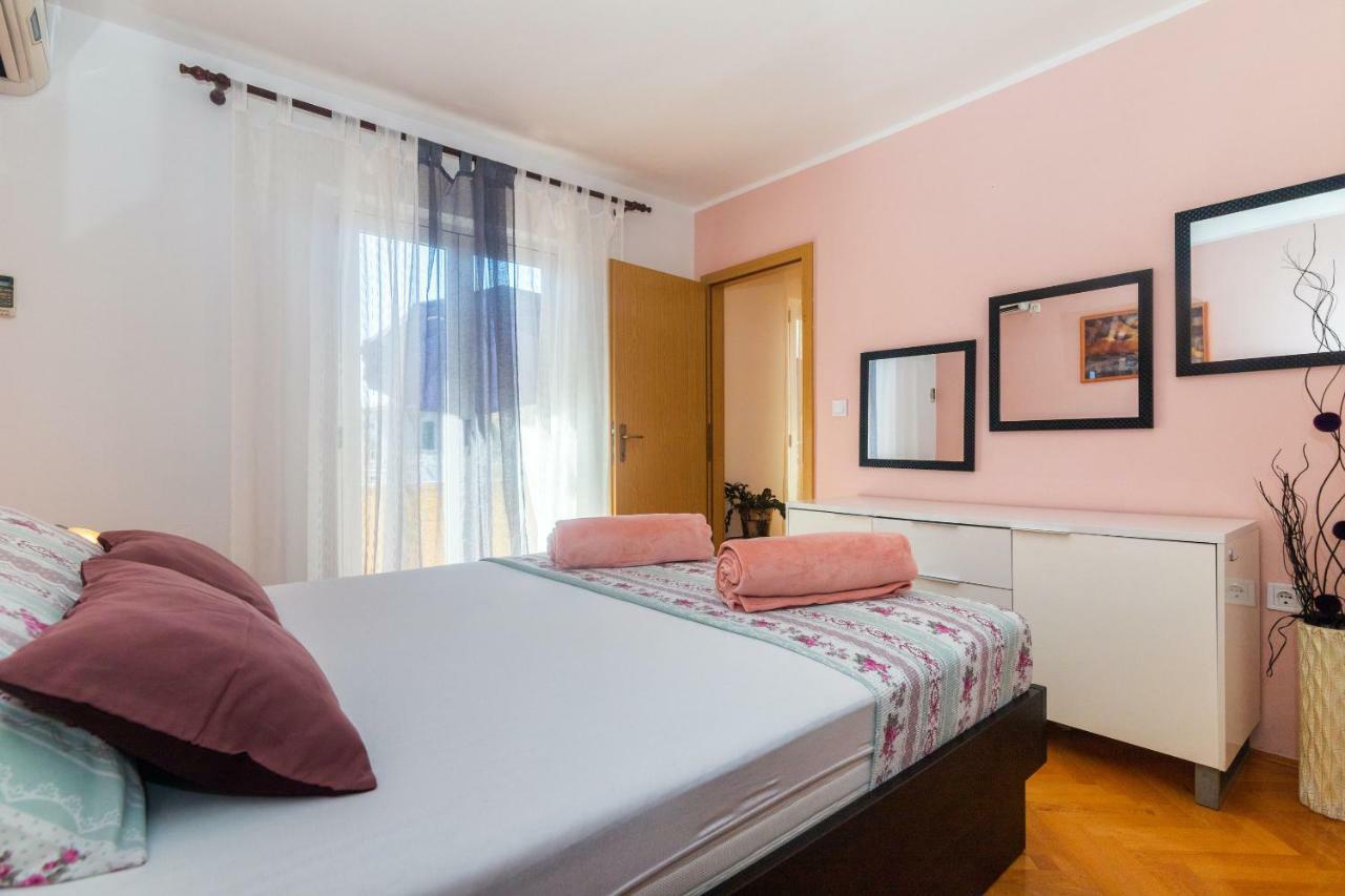 פודגורה Apartments Matko מראה חיצוני תמונה